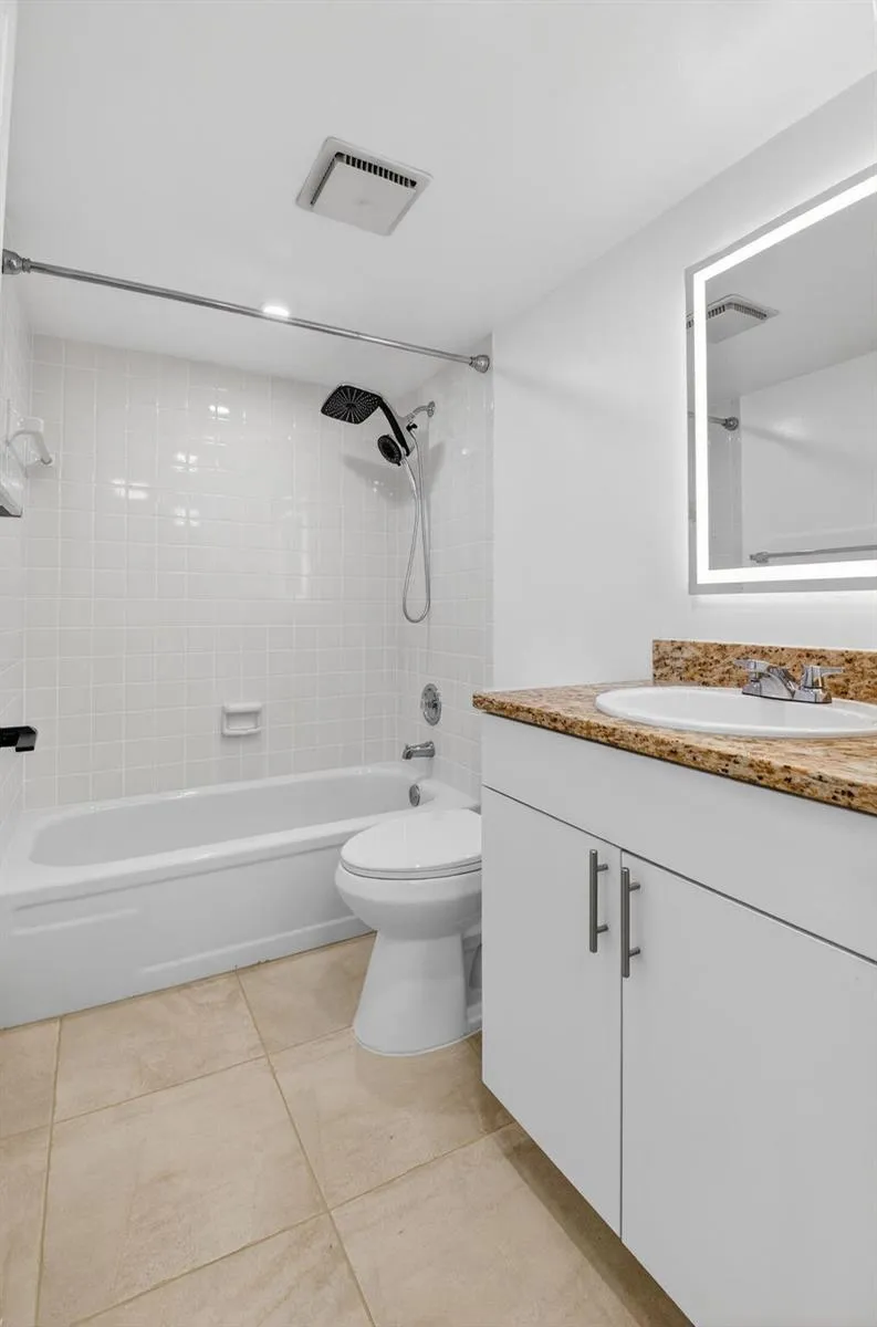 10 Willowbrook Lane #207 Delray Beach, FL 33446