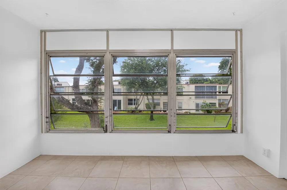 10 Willowbrook Lane #207 Delray Beach, FL 33446