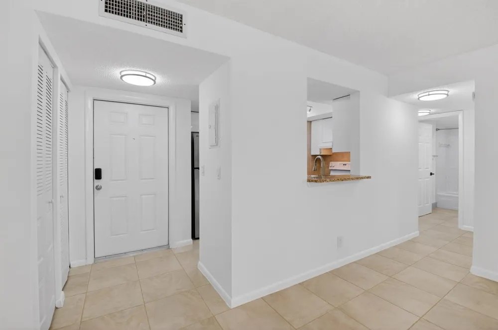 10 Willowbrook Lane #207 Delray Beach, FL 33446