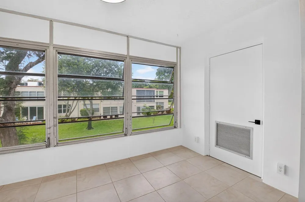 10 Willowbrook Lane #207 Delray Beach, FL 33446