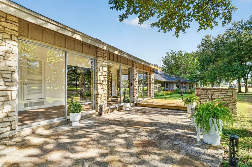 3902 Laramie Drive Granbury, TX 76049