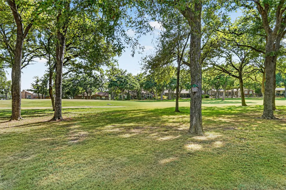 3902 Laramie Drive Granbury, TX 76049