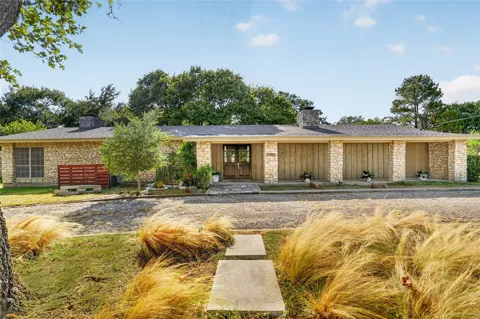 3902 Laramie Drive