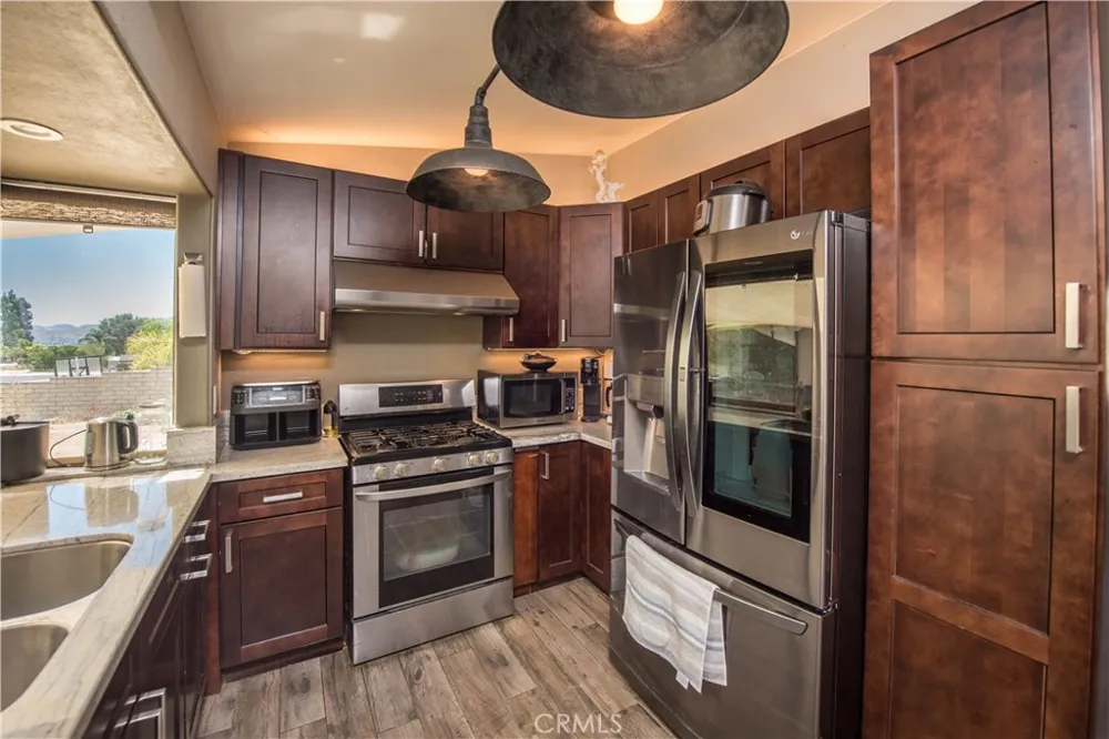 12340 Falcon Lane Moreno Valley, CA 92555