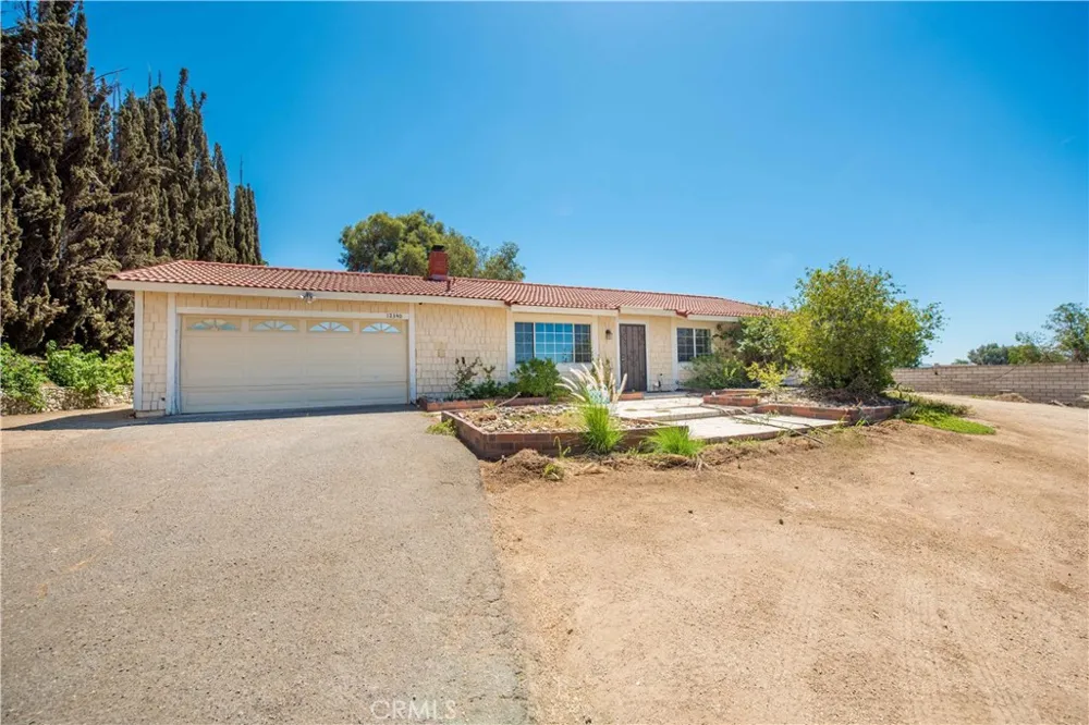 12340 Falcon Lane Moreno Valley, CA 92555