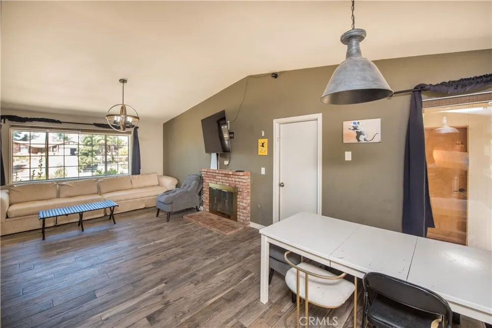 12340 Falcon Lane Moreno Valley, CA 92555