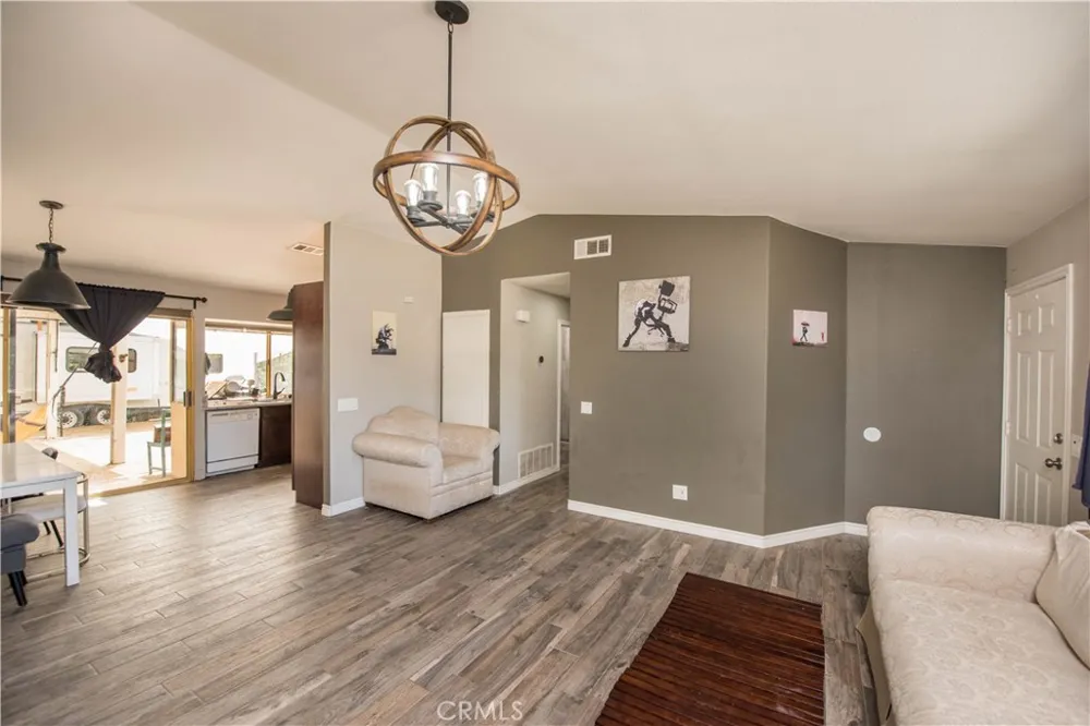 12340 Falcon Lane Moreno Valley, CA 92555