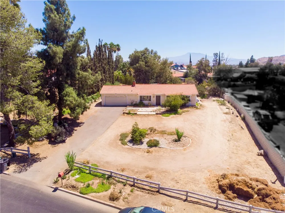 12340 Falcon Lane Moreno Valley, CA 92555