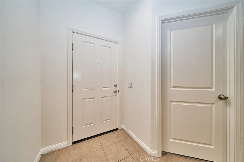 853 E Hollyvale Azusa, CA 91702