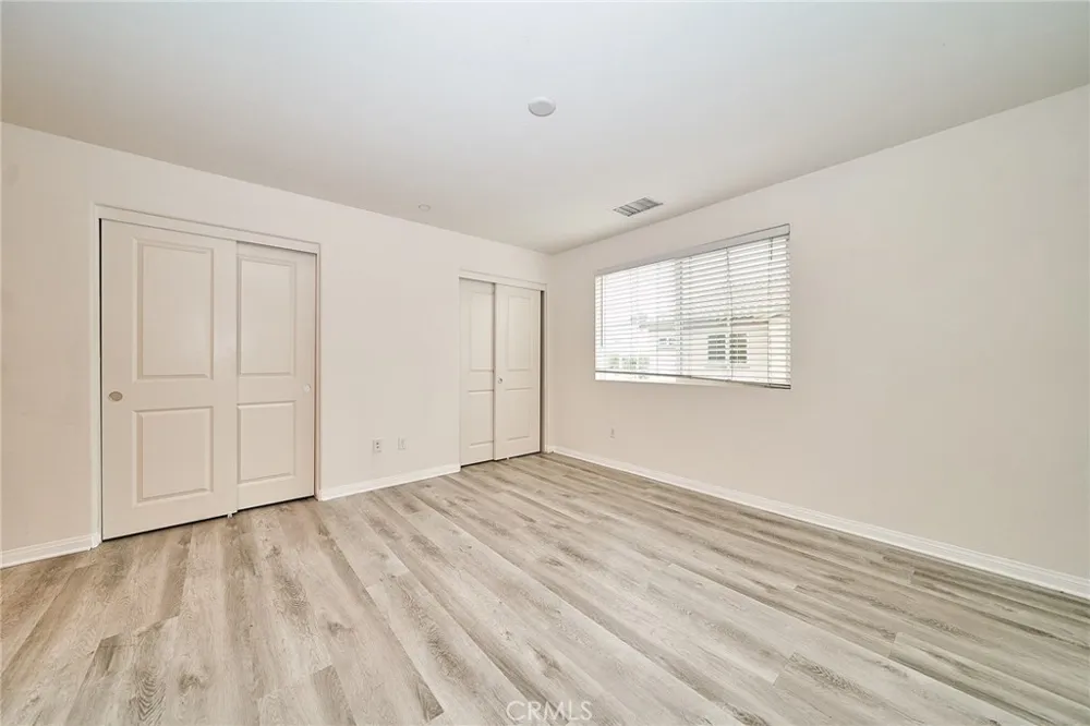 853 E Hollyvale Azusa, CA 91702