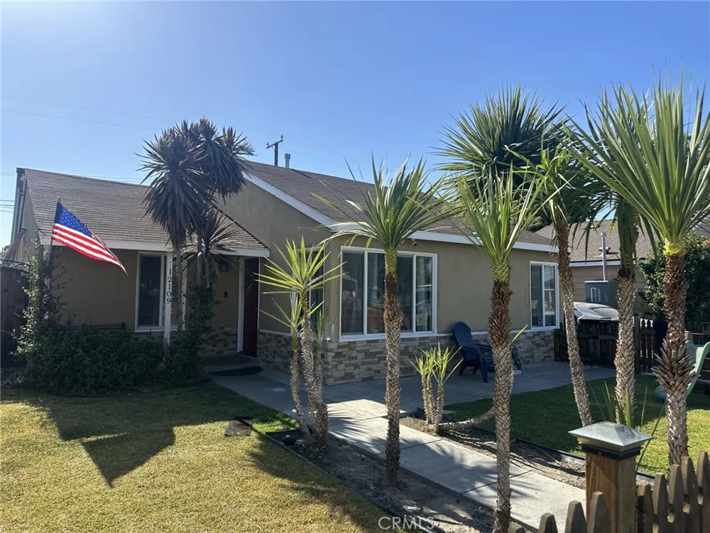 12109 Harvest Norwalk, CA 90650