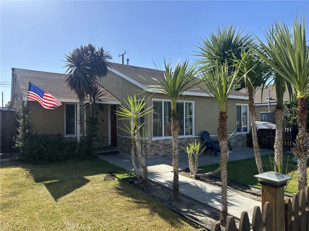 12109 Harvest Norwalk, CA 90650