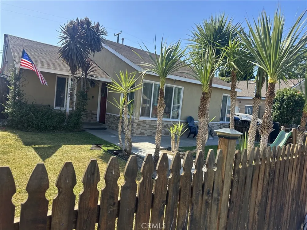 12109 Harvest Norwalk, CA 90650