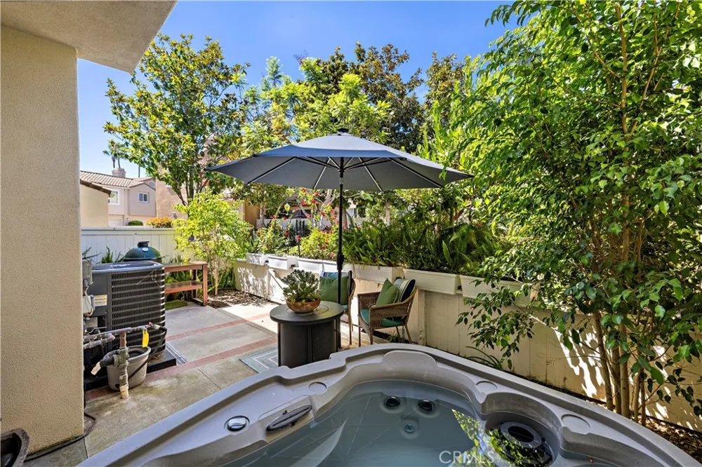 154 Chandon Laguna Niguel, CA 92677
