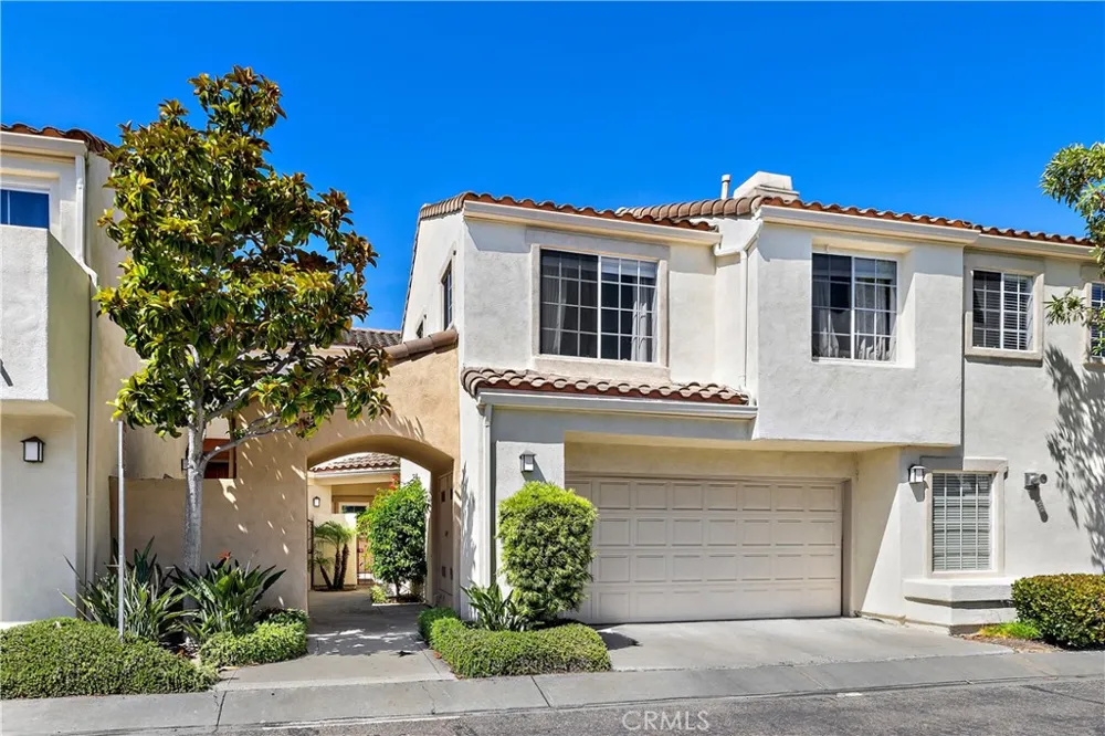 154 Chandon Laguna Niguel, CA 92677