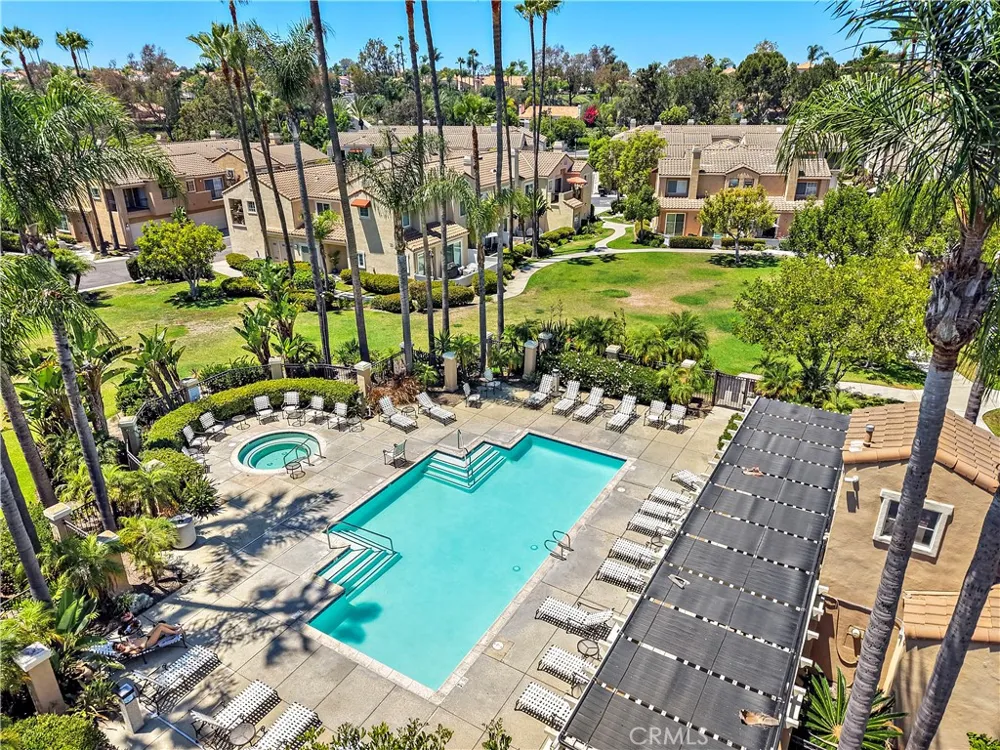154 Chandon Laguna Niguel, CA 92677