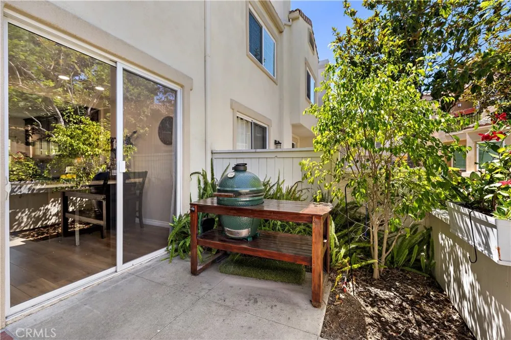 154 Chandon Laguna Niguel, CA 92677