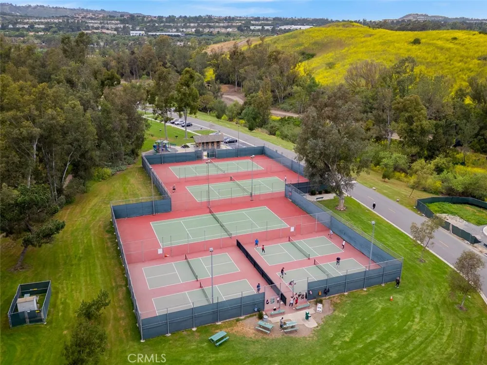 154 Chandon Laguna Niguel, CA 92677