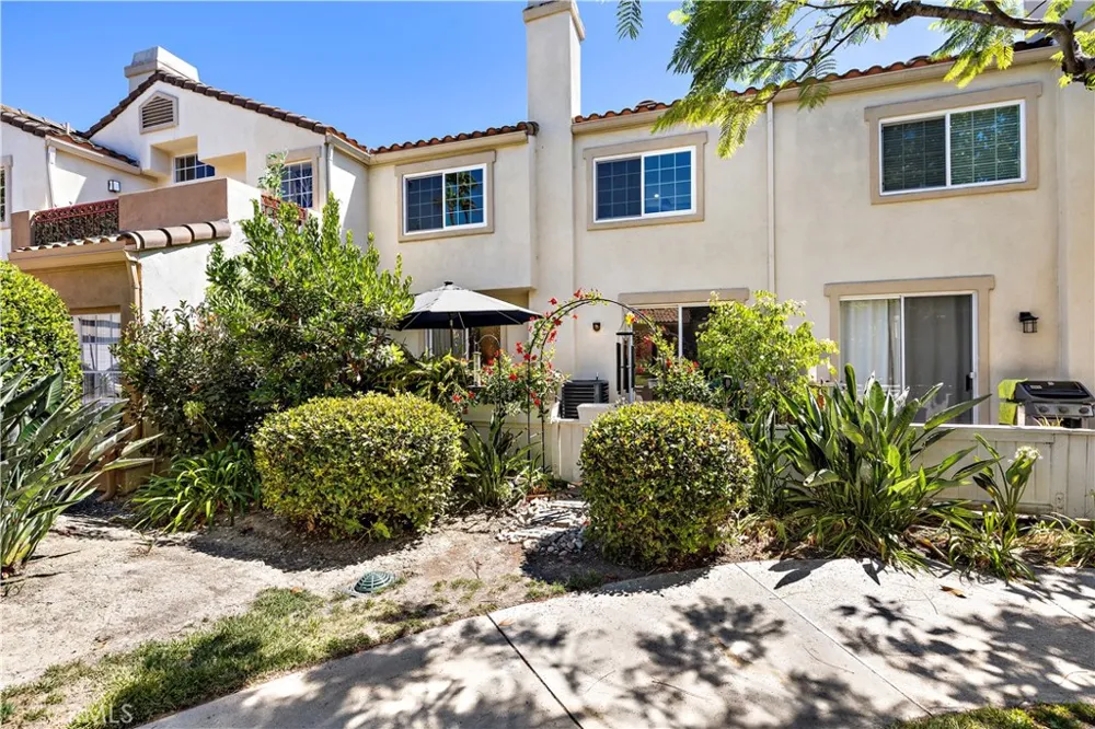 154 Chandon Laguna Niguel, CA 92677