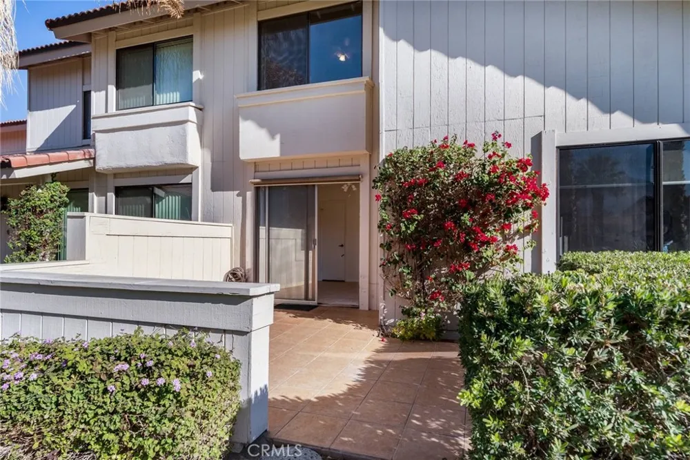 6134 Arroyo #1 Palm Springs, CA 92264