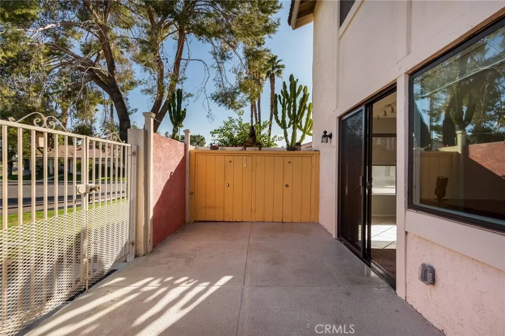 6134 Arroyo #1 Palm Springs, CA 92264