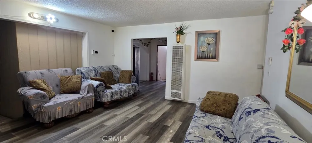 37351 52nd E Palmdale, CA 93552