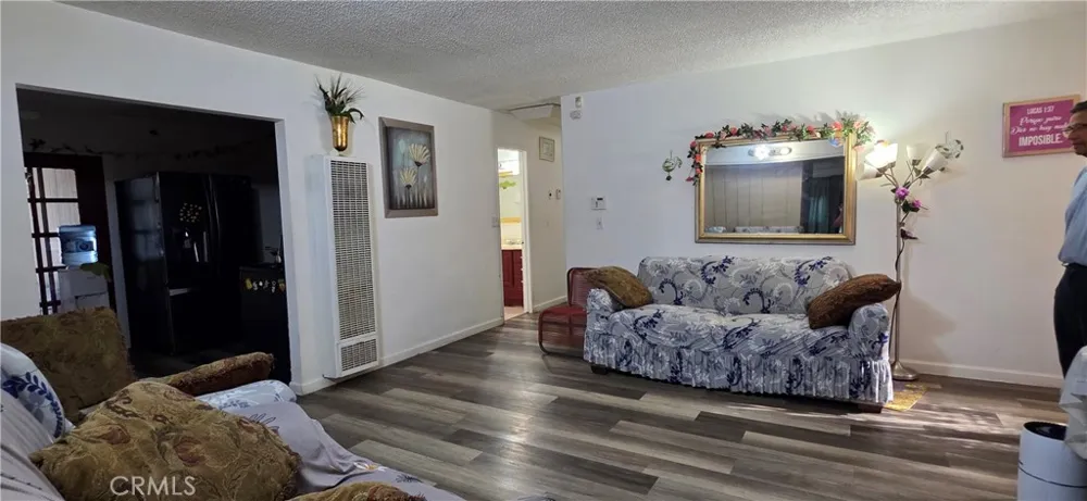 37351 52nd E Palmdale, CA 93552