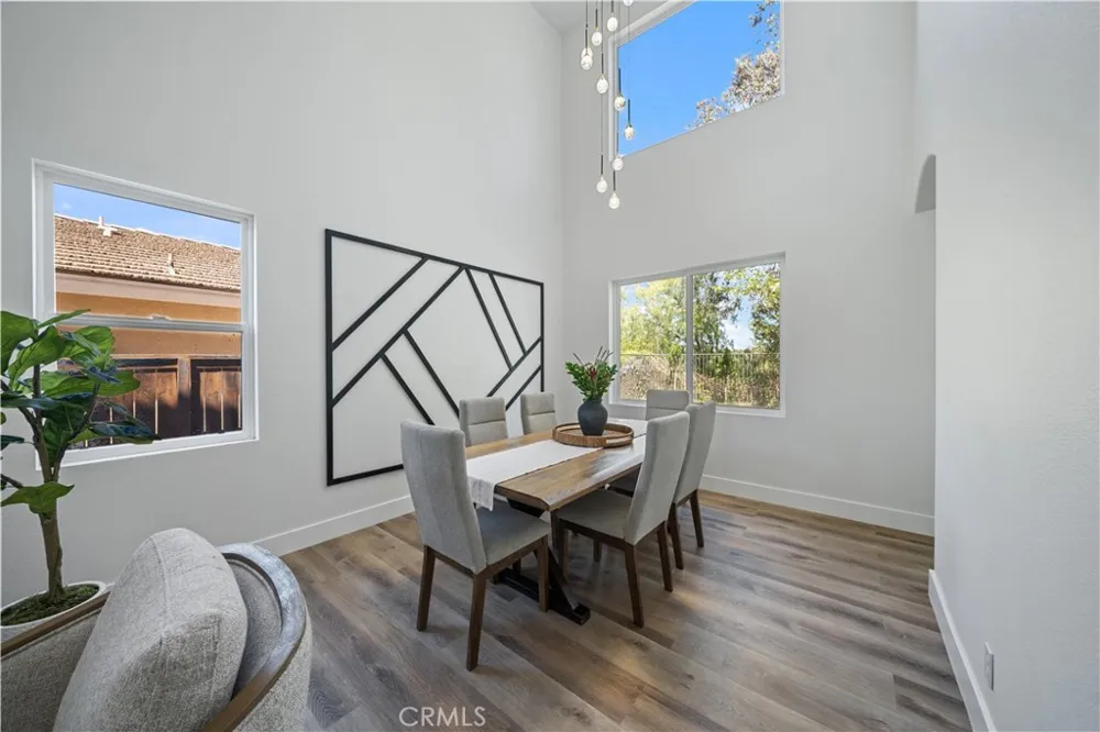 41258 Pine Tree Temecula, CA 92591