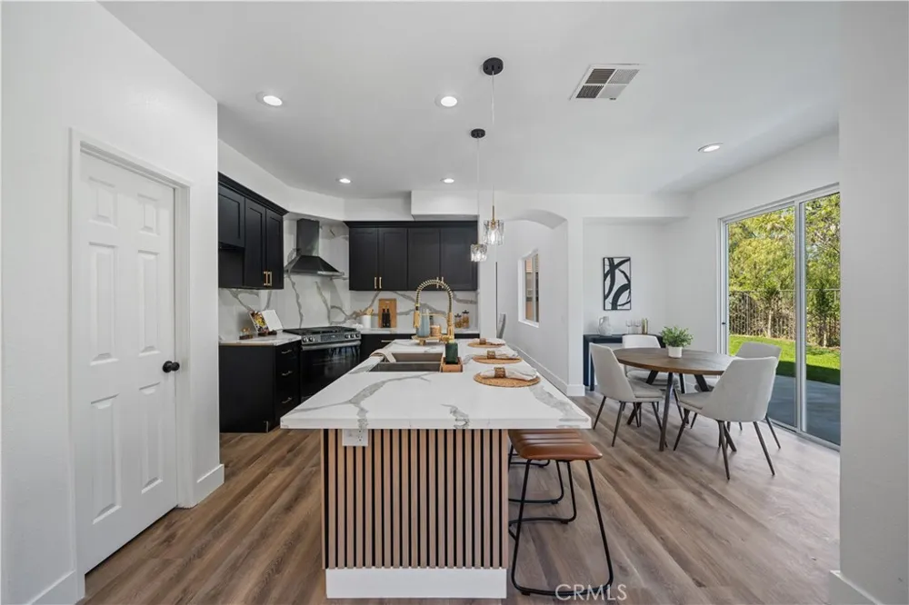 41258 Pine Tree Temecula, CA 92591