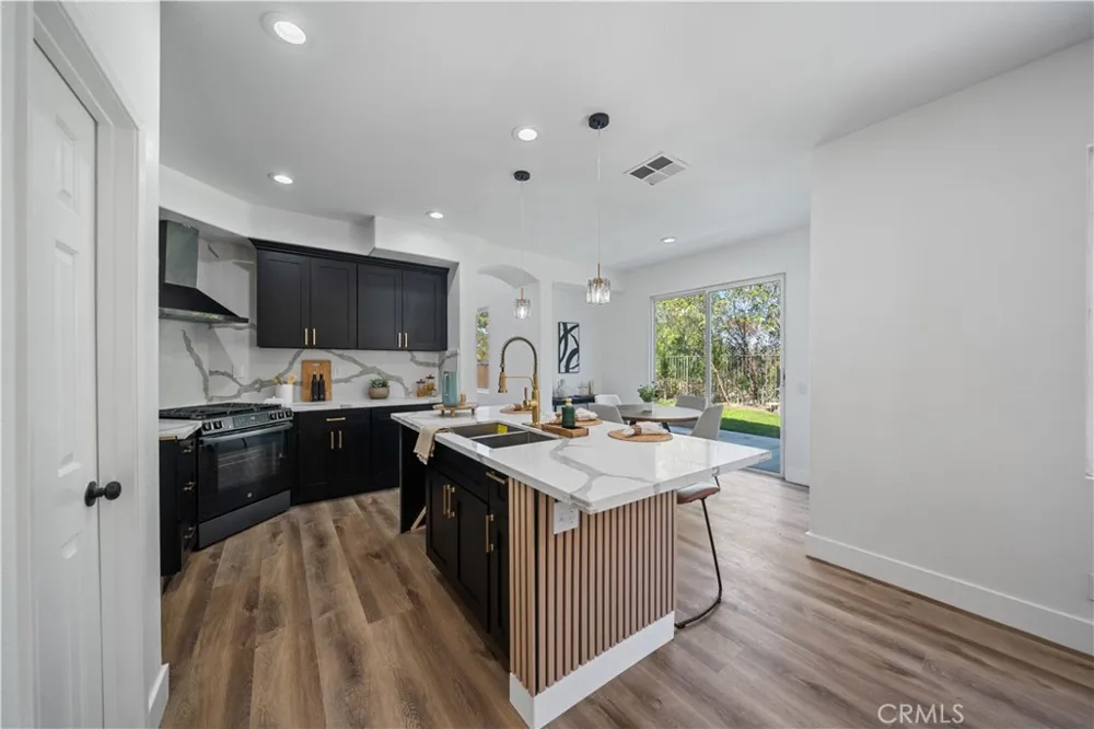 41258 Pine Tree Temecula, CA 92591