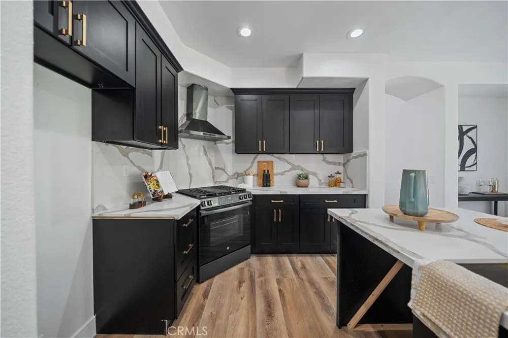 41258 Pine Tree Temecula, CA 92591