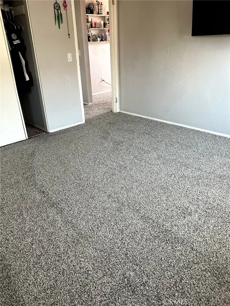 250 N elk Hemet, CA 92654