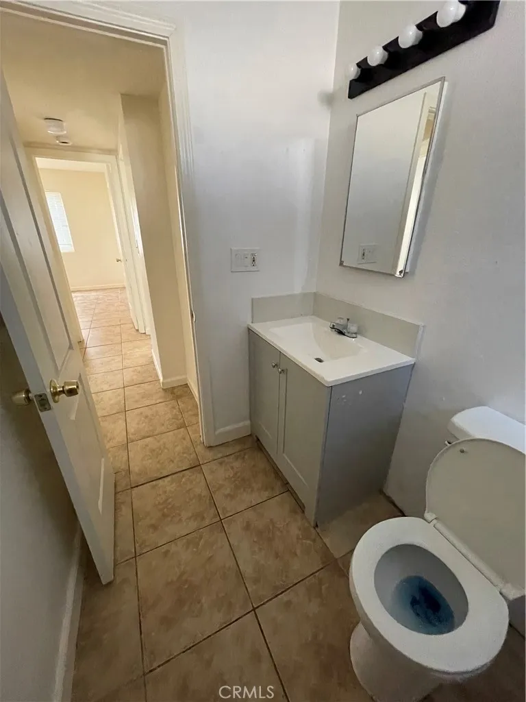 250 N elk Hemet, CA 92654