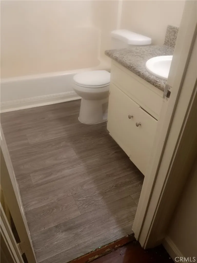 250 N elk Hemet, CA 92654