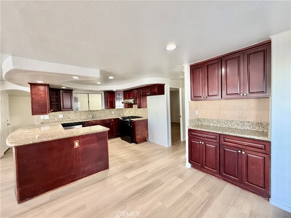 14081 Magnolia #140 Westminster, CA 92683