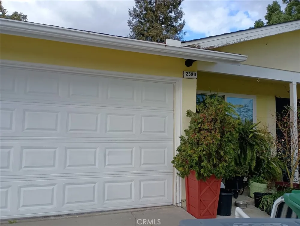 2580 Jackson Selma, CA 93662