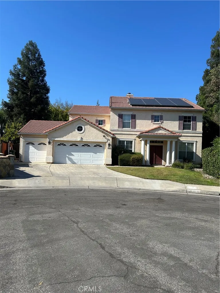 2602 E Deyoung Fresno, CA 93720