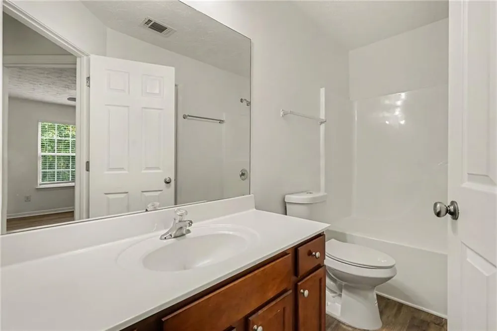 4043 Roxberry Hill Lane Buford, GA 30518