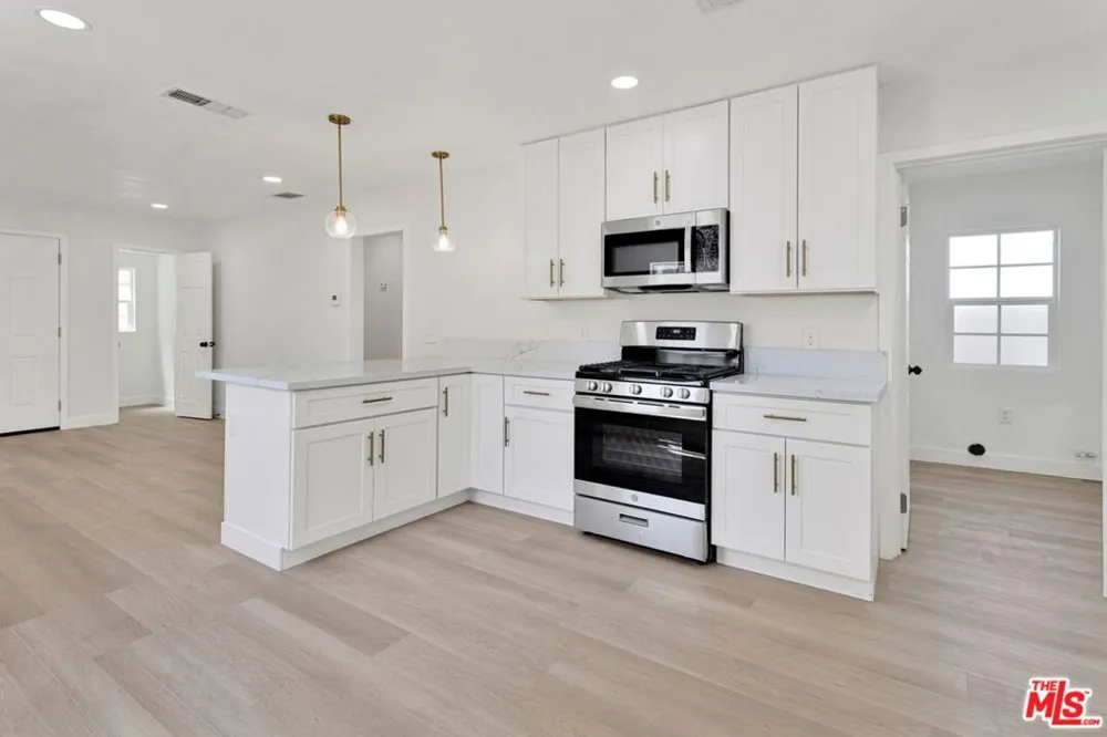 422 W 34th Street San Bernardino, CA 92405