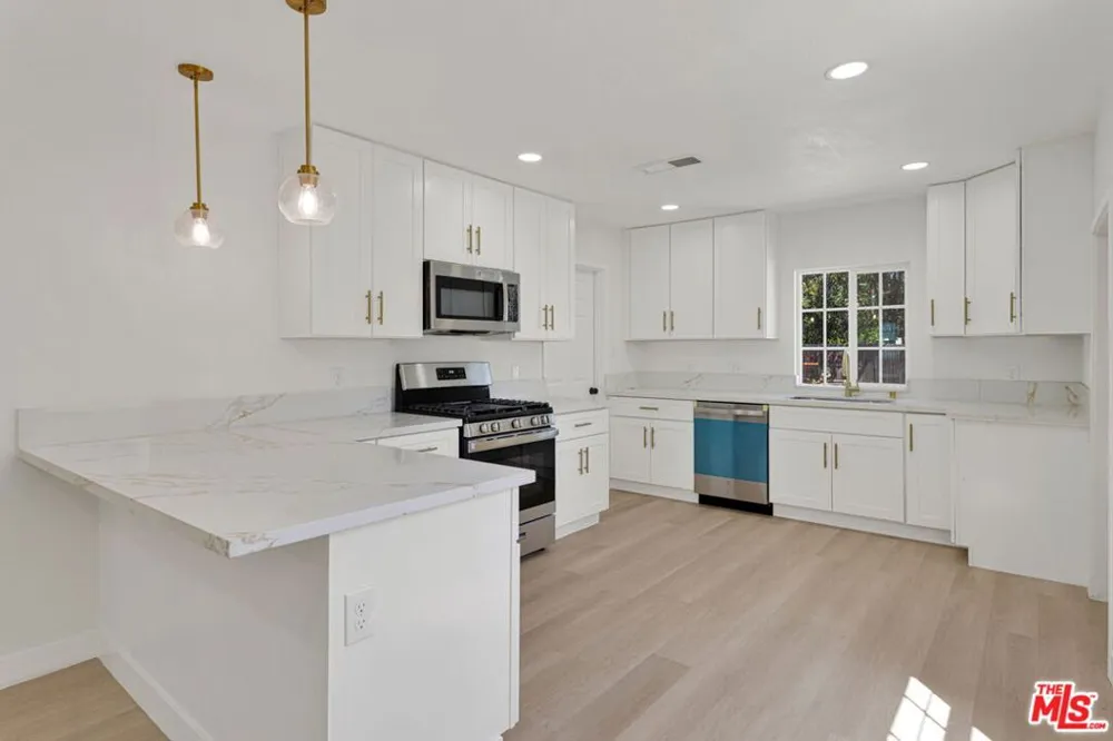 422 W 34th Street San Bernardino, CA 92405