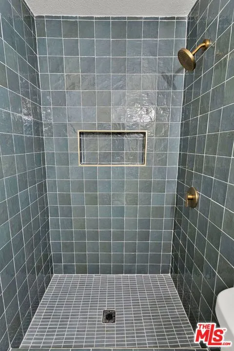 422 W 34th Street San Bernardino, CA 92405