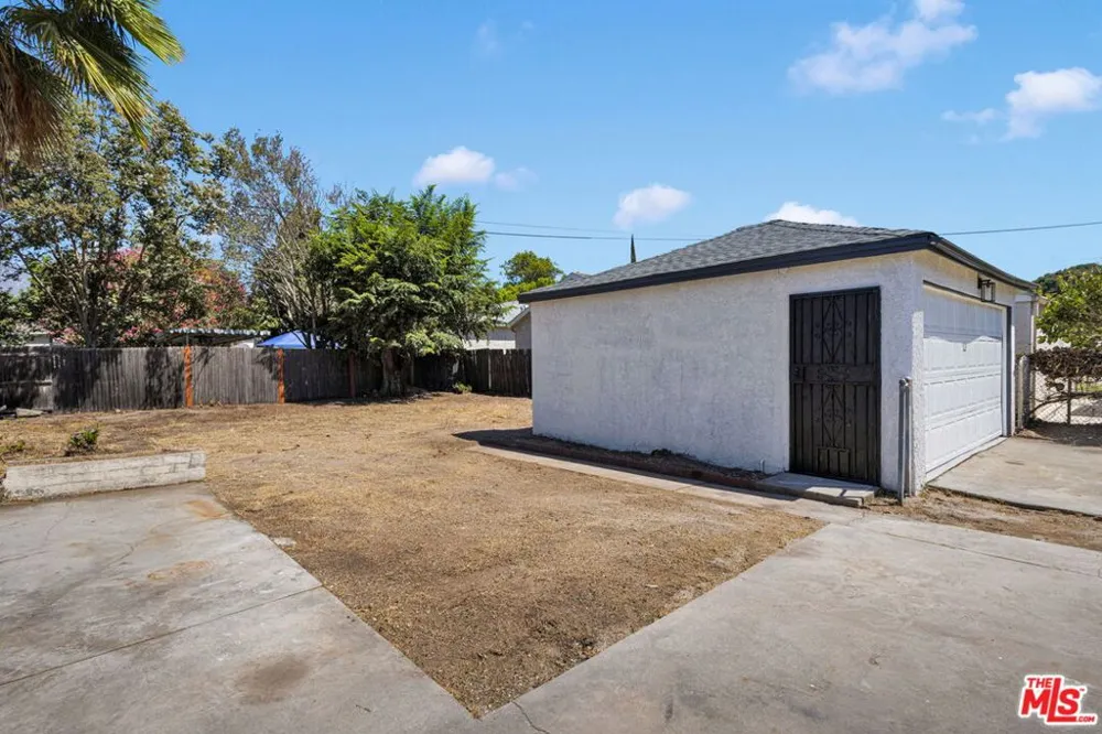 422 W 34th Street San Bernardino, CA 92405