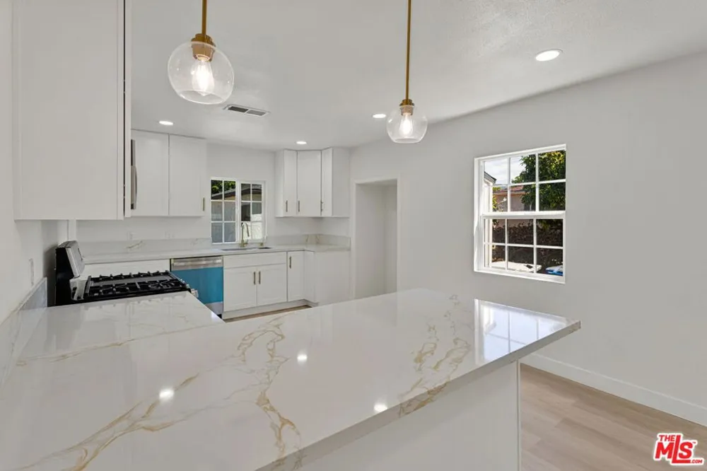 422 W 34th Street San Bernardino, CA 92405