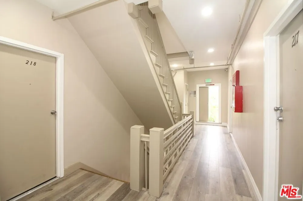 647 18th Street #311a Los Angeles, CA 90015