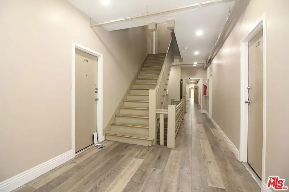 647 18th Street #311a Los Angeles, CA 90015