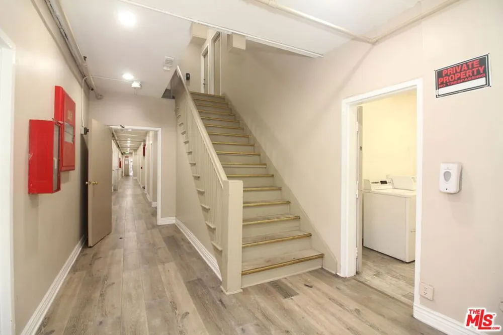 647 18th Street #311a Los Angeles, CA 90015