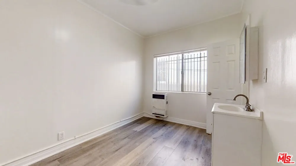 647 18th Street #311a Los Angeles, CA 90015