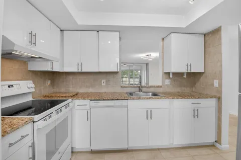 10 Willowbrook Lane #207
