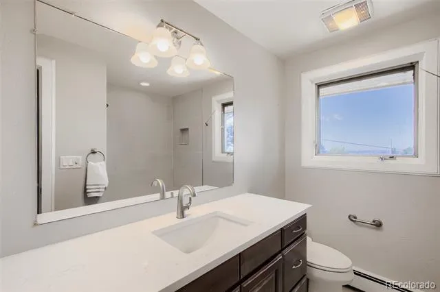 960 S Arbutus Street Denver, CO 80228