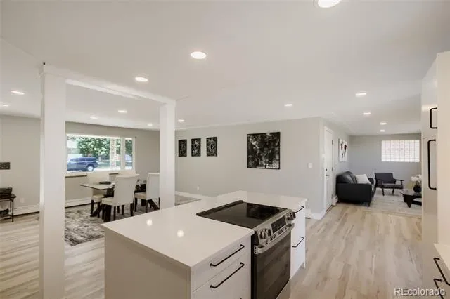 960 S Arbutus Street Denver, CO 80228